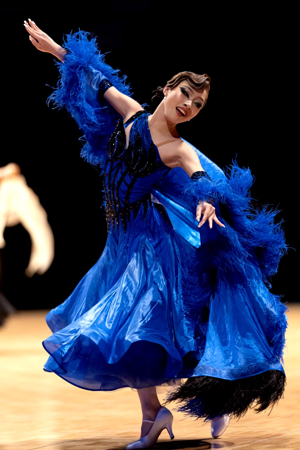 圖片說明(4):世界排名第一的中華台北女將康歆妮沒受太大考驗,包辦狐步舞及維也納